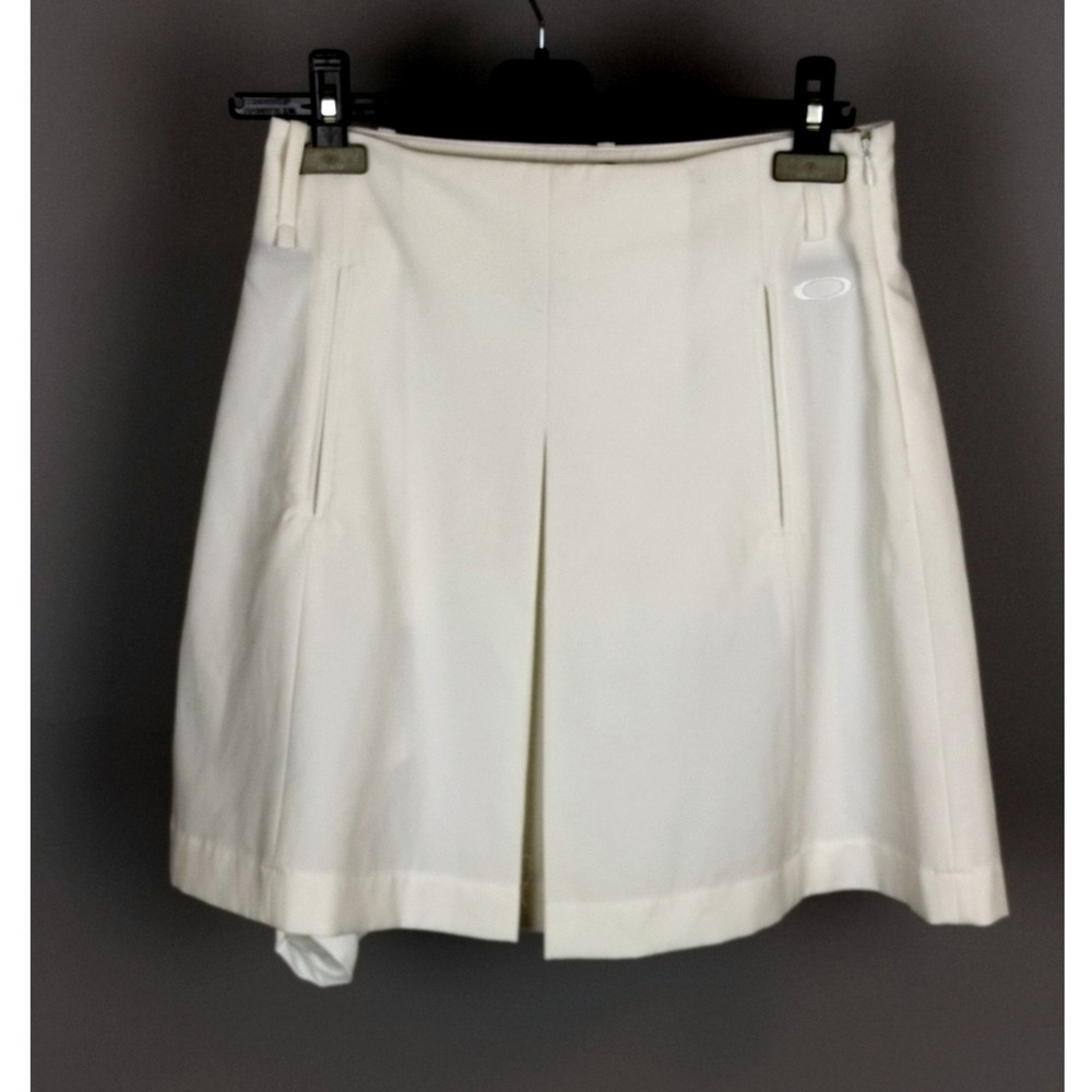 3 in 1 Oakley Stretch Pleated Skort Size 6 White Golf Tennis Athletic Mini Skirt